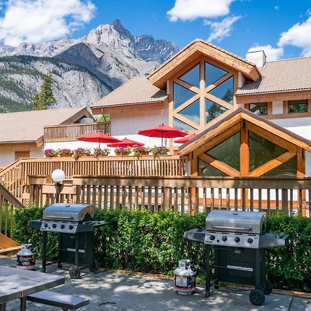 Banff Rocky Mountain Resort Exterior photo