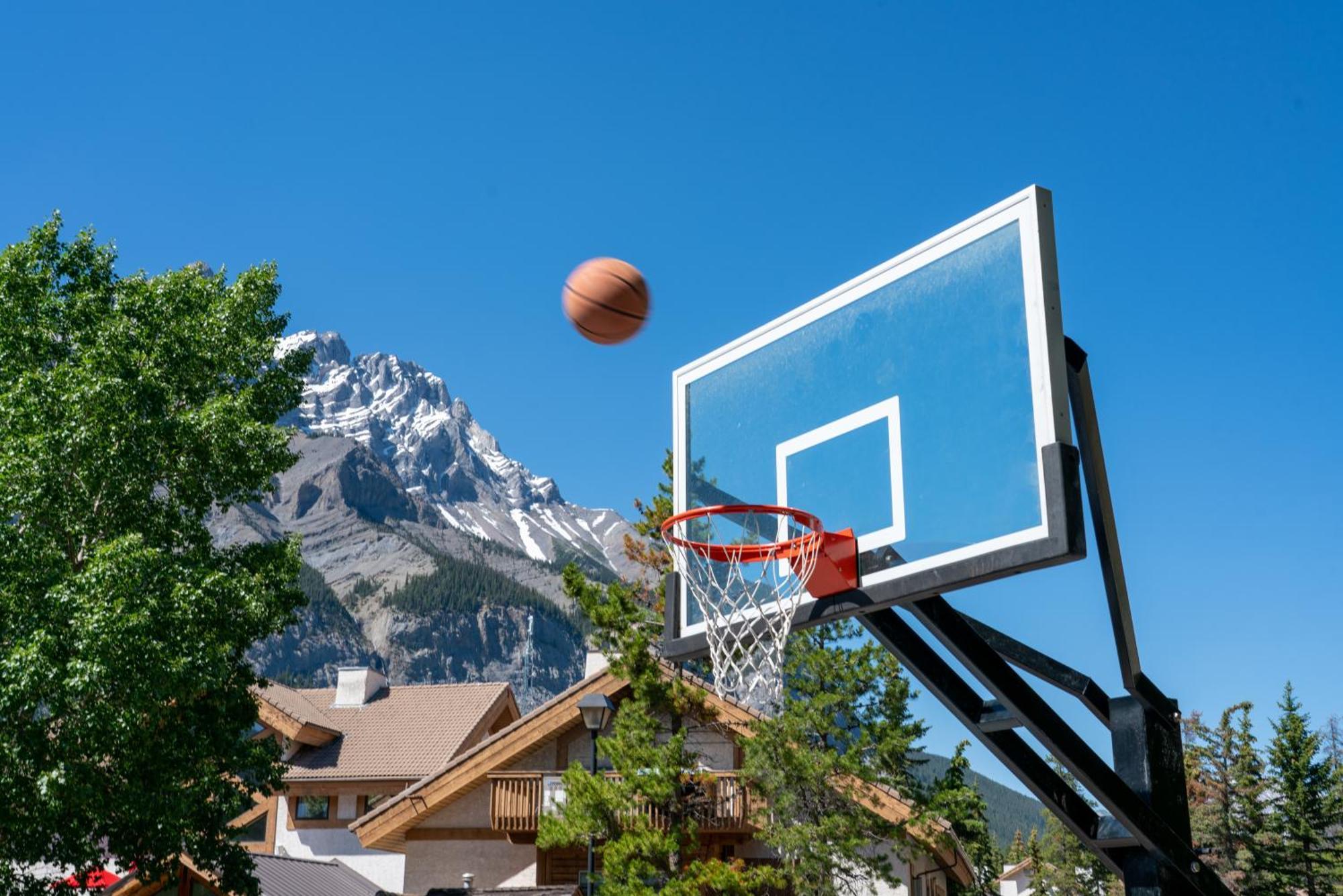 Banff Rocky Mountain Resort Exterior photo